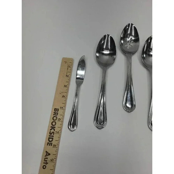 Oneida Countess Flatware Serving Set 3 Spoons, 1 Fork, 1 Butter Knife - Picture 3 of 5